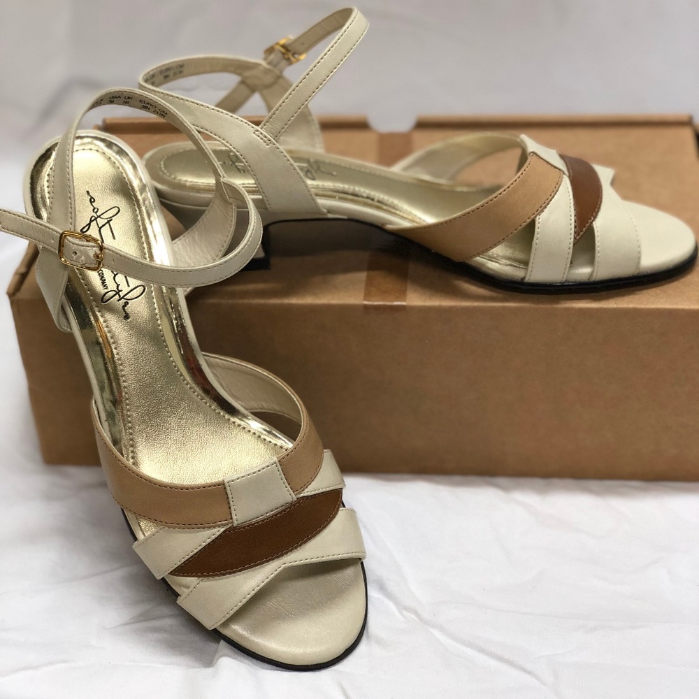 Hush Puppies Tan & Cream Kitten Heel